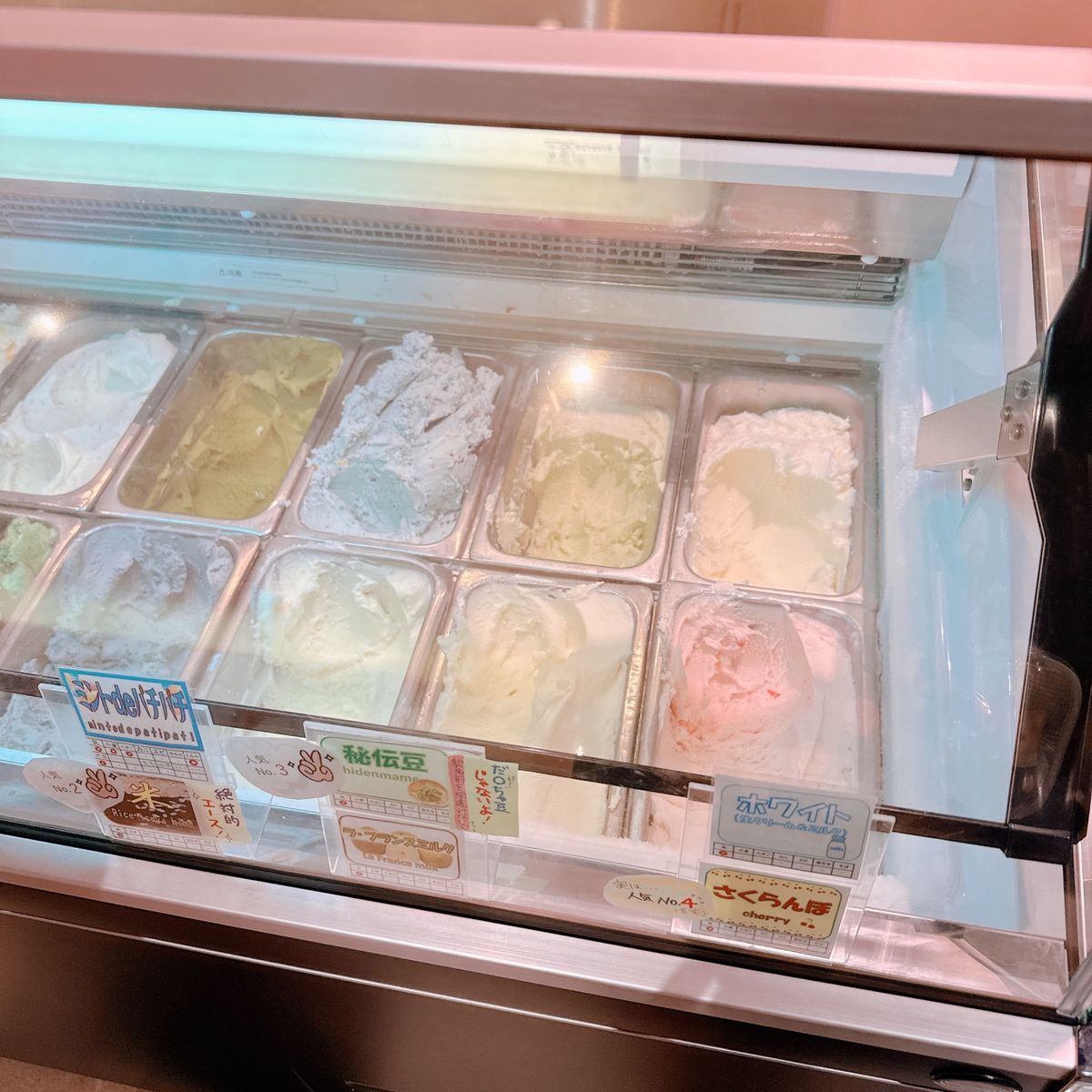 道の駅 寒河江 チェリーランド

母がレンタカーを借りてくれたので道の駅に...