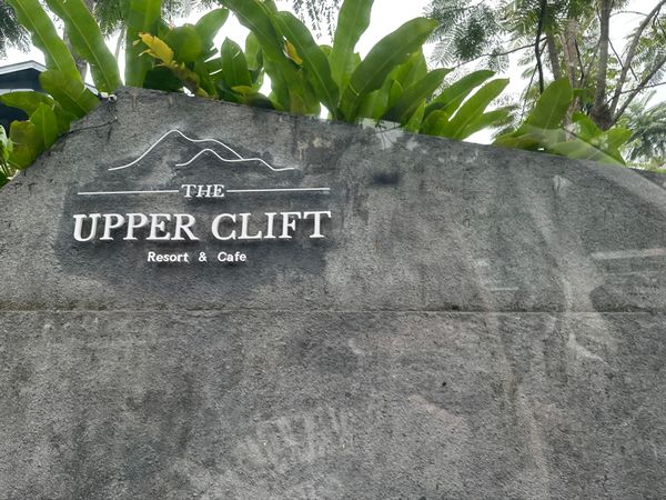 香港・赤鱲角國際機場、Chek Lap Kok International Airport「NRT ✈︎ HKG ✈︎ CGK ✈︎ HKG」の写真：ジャカルタから、車で2時間程の避暑地、P...