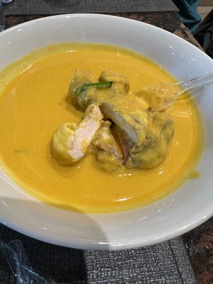 自分は好きなのですが、地元の人も苦手な人が多い、仔牛の脳みそ。
食感がしっ...