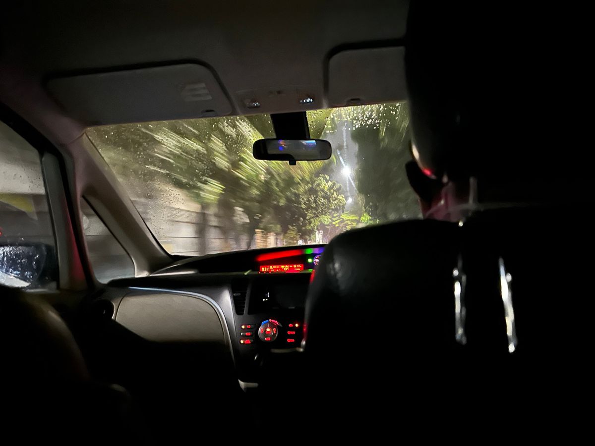 ナシパダンでさっと夕飯を済まして、香港へ向かう。