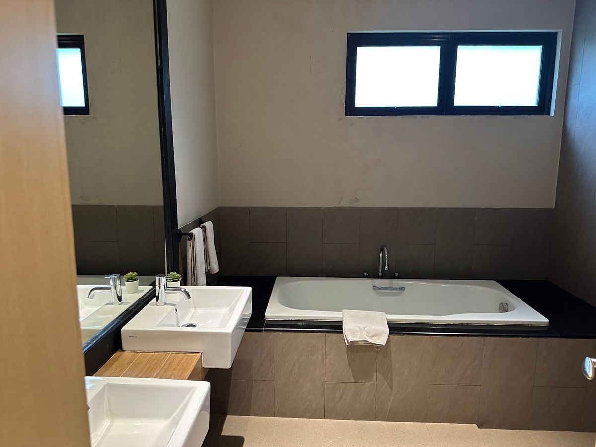 The Pines Vimala Hills

3ベッドルーム、各部屋ダブ...