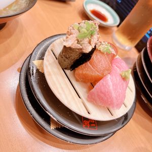 8月4日
回転すし 北海道 活一鮮
★★★★★

ご当地の回転寿司に行くこ...