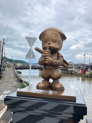 漫画ロードPart1
外れは人がいなく穴場かも