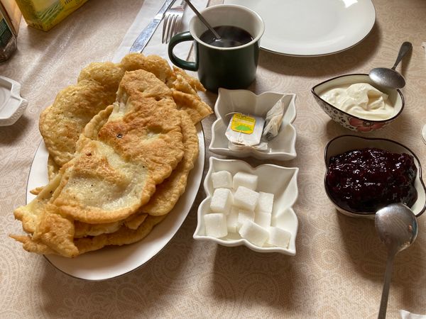 モンゴル国・ウランバートル「モンゴル」の写真：朝食、このブランドの牛乳がとても美味しく...
