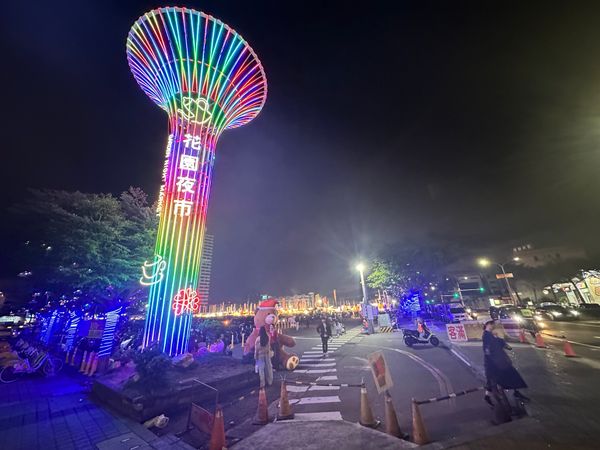 台湾・高雄市「高雄/台南旅行」の写真：12/28
花園夜市で買い食い後、夜の新...