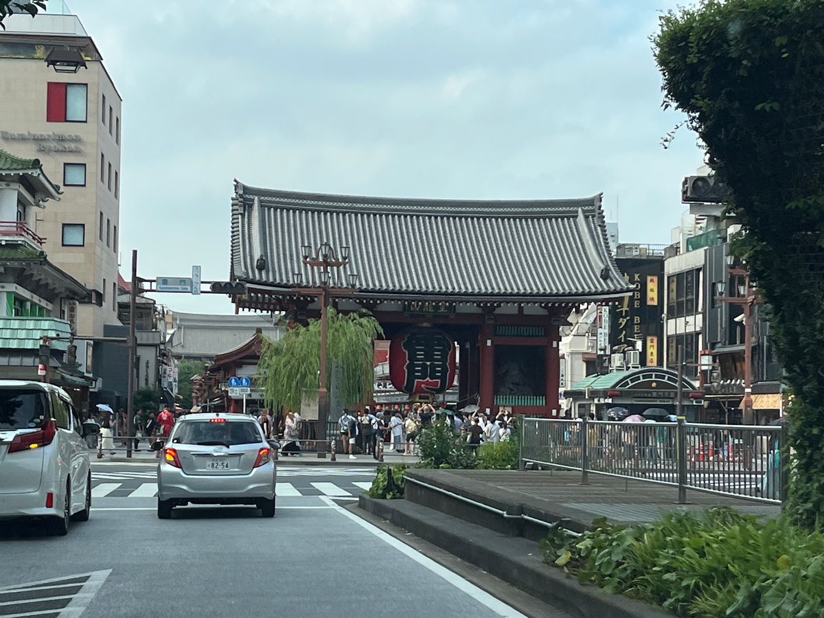 車内観光
浅草寺
皇居
東京駅
歌舞伎座