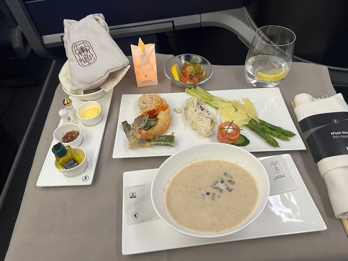 ターキッシュエアライズ
B787-9
成田→イスタンブール