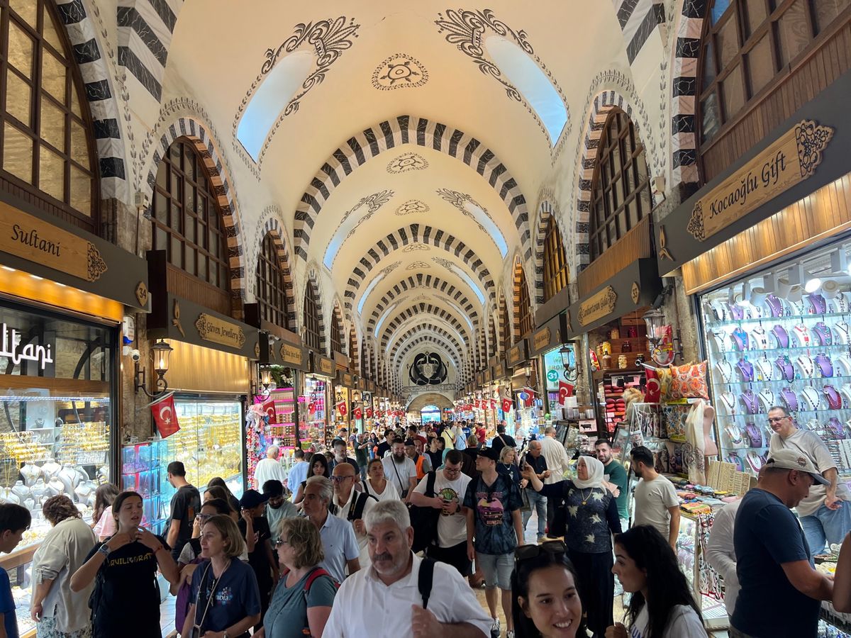 16時発の飛行機までの慌ただしい観光