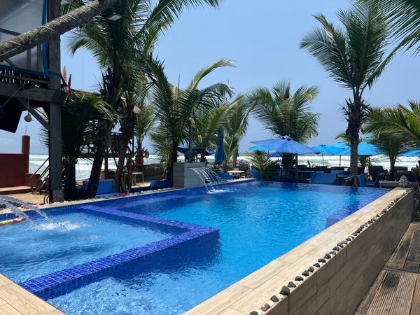 コートジボワール・Abidjan「コートジボワール出張3」の写真：休日に海沿いのちょっとしたリゾートへ