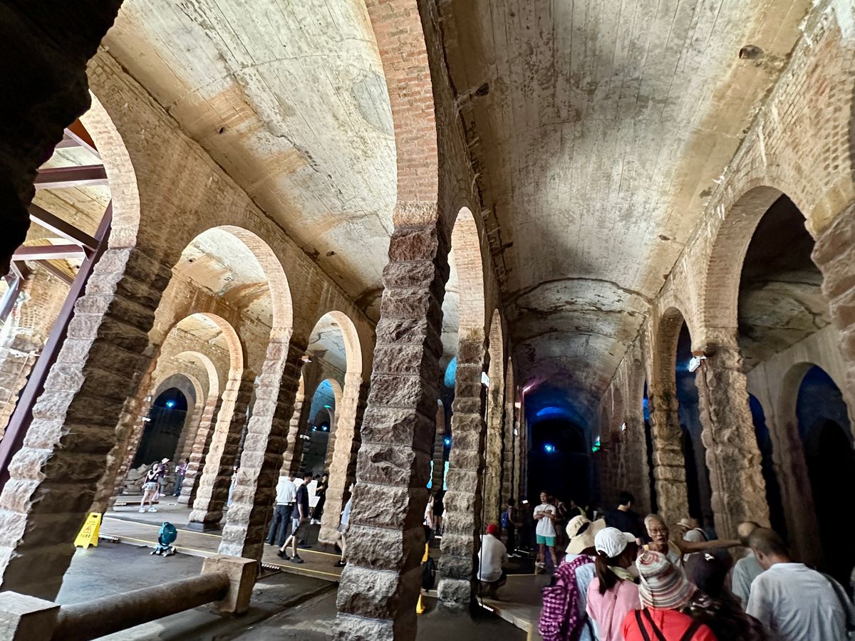 石硤尾（Shek Kip Mei）の主教山（Mission Hill）に位...