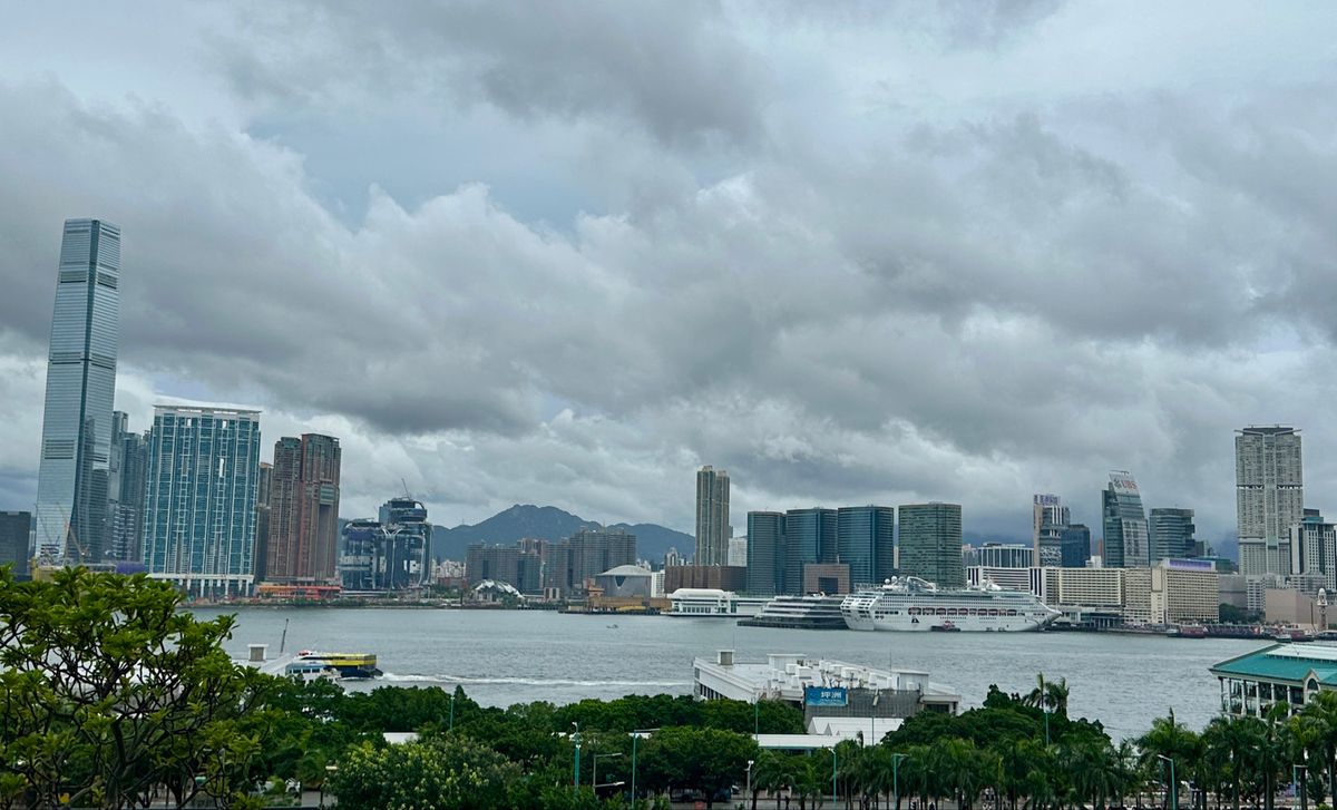 午後から台風…

明日は飛行機飛ぶのかな。
