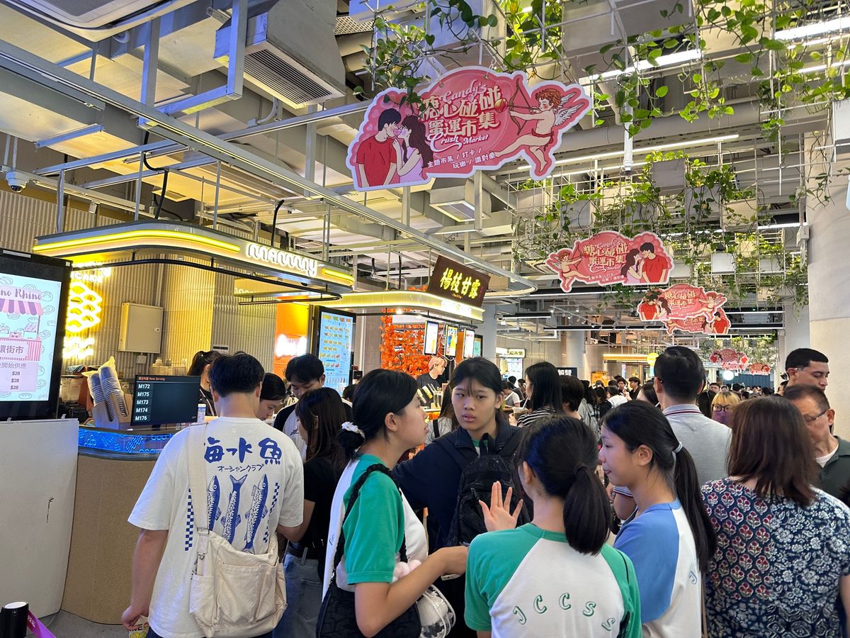 午後から台風…

明日は飛行機飛ぶのかな。