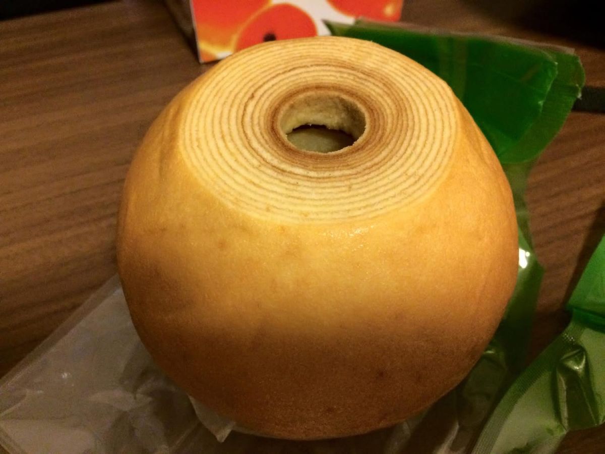 15日
恩師の家でバーベキュー
お土産はアップルクーヘン