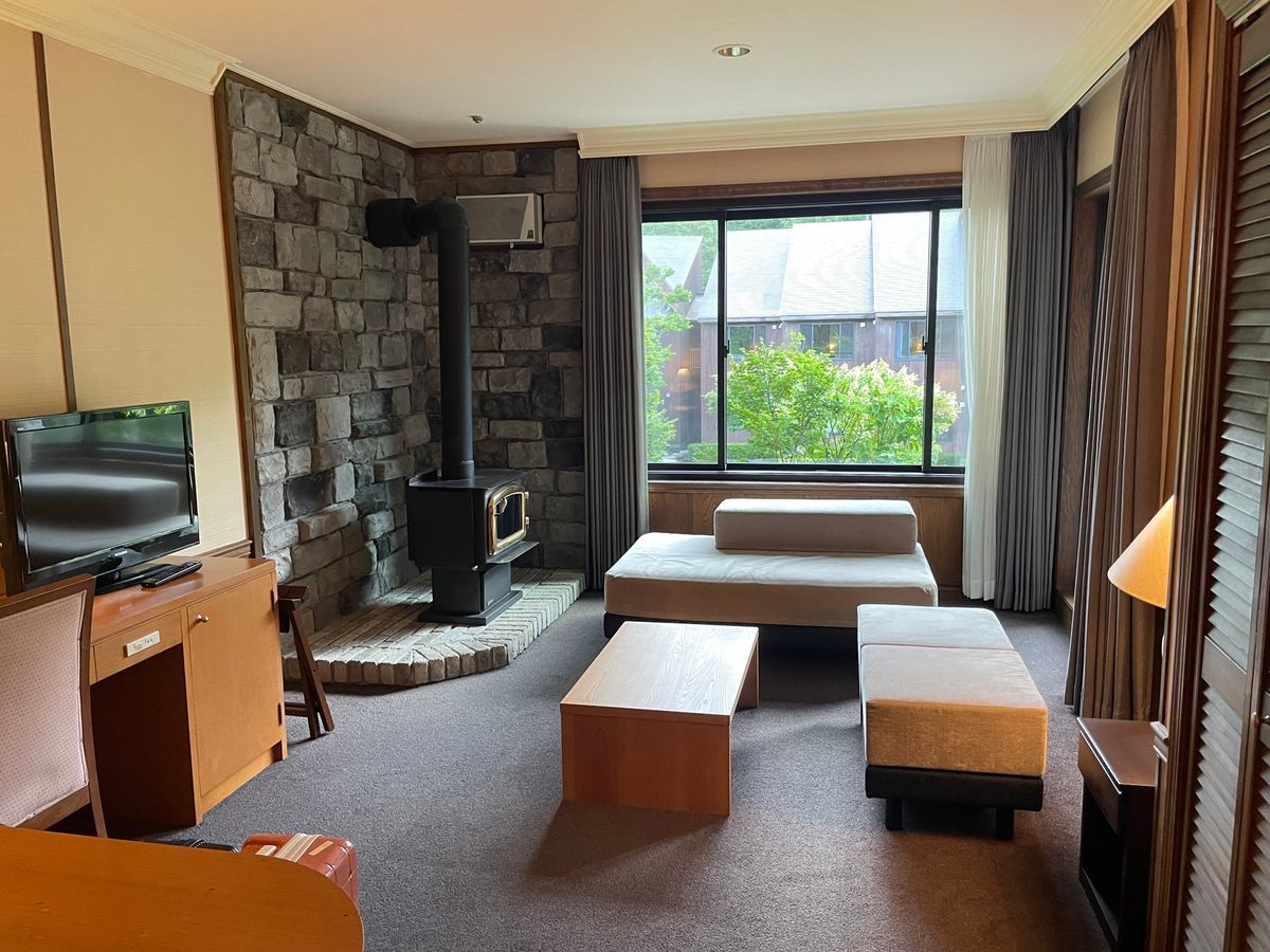 栂池高原にあるホテルに到着。なかなか良い雰囲気のホテルでしたね。