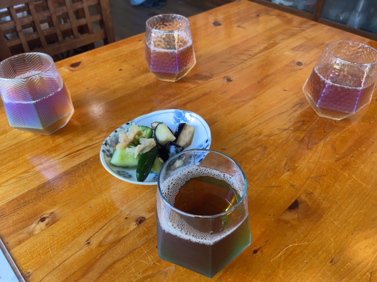 栂池自然園のハイキングの後は、白馬駅近くの蕎麦屋で天ざる蕎麦をいただきました。