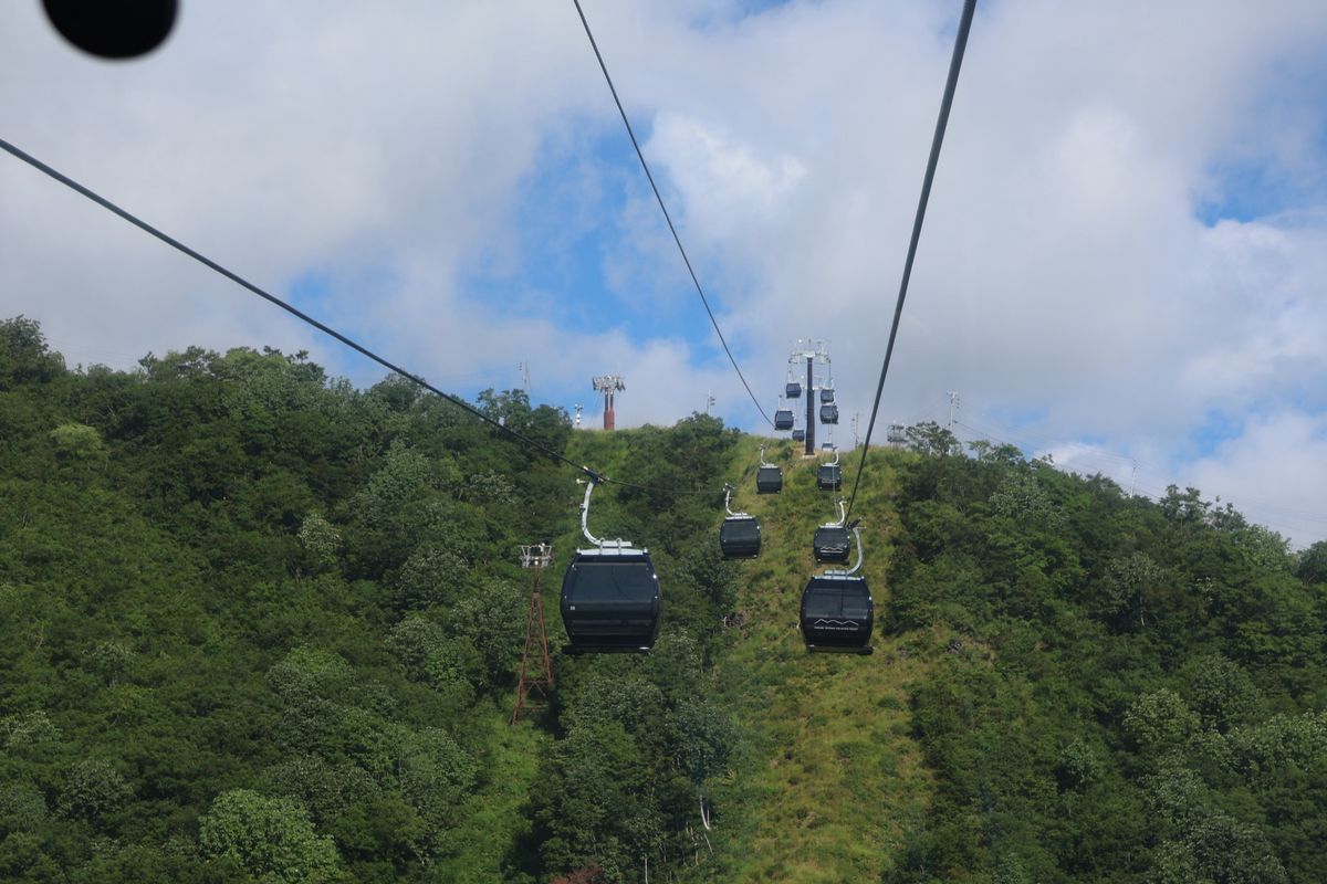 旅行の最終日は岩岳マウンテンリゾートへ。天気は良かったけれど、観光客は多か...