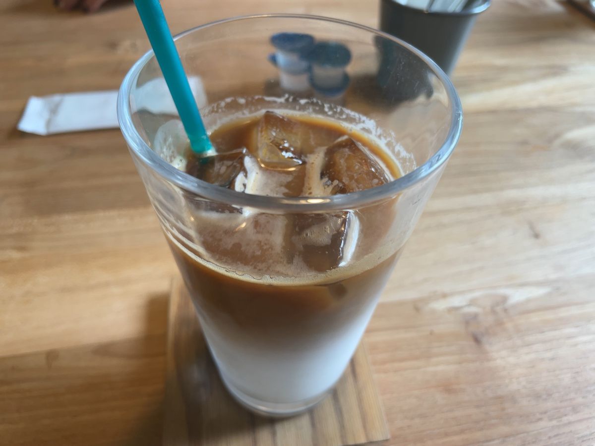 旅行の最後に立ち寄ったのは安曇野のお洒落なカフェでした。季節のフルーツタル...