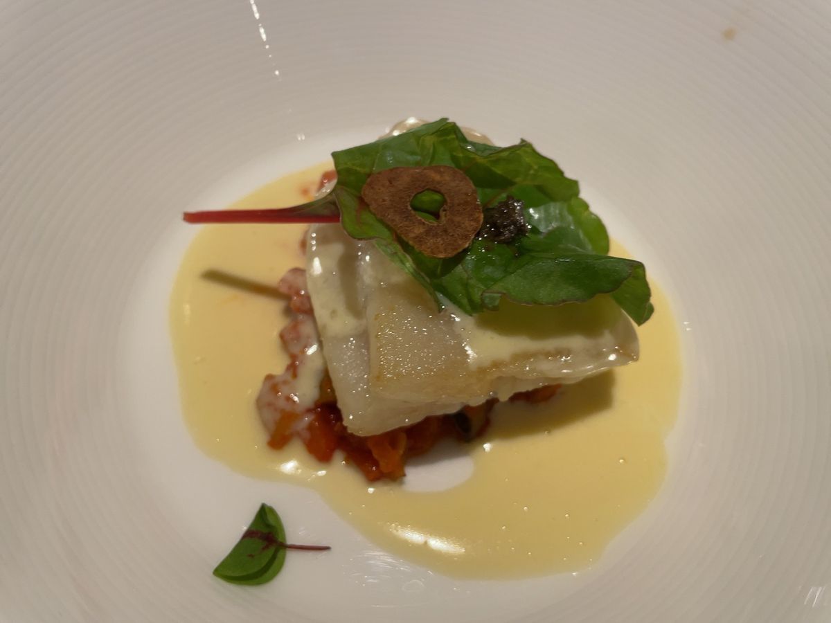 二日目の夕食もホテルでフレンチのコースでした。この日の料理も美味しかったです。