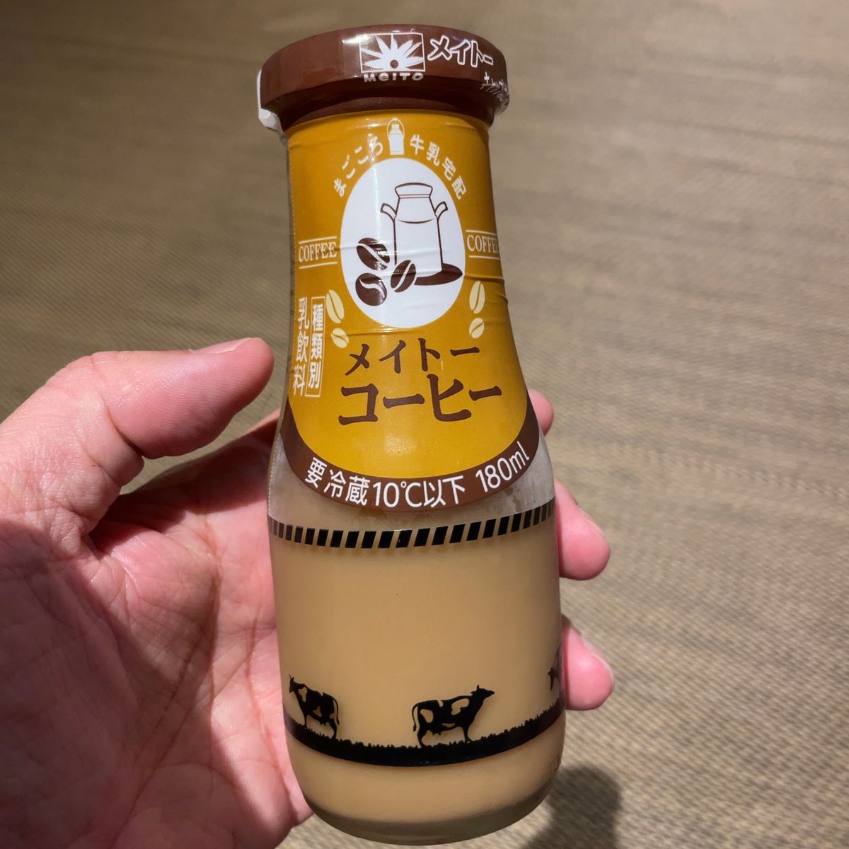 洋風のホテルですが、温泉で大浴場もありました。風呂上がりの牛乳はサービス！