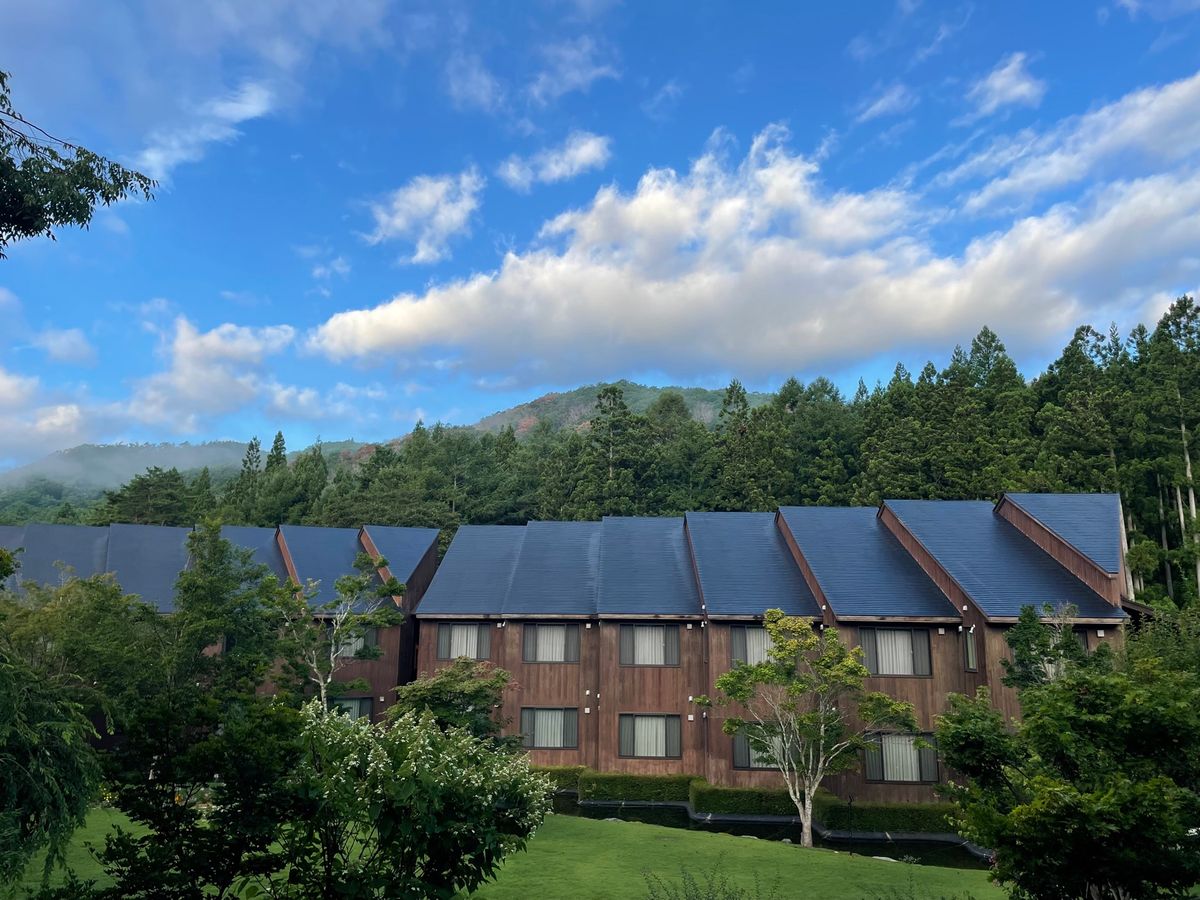 栂池高原にあるホテルに到着。なかなか良い雰囲気のホテルでしたね。