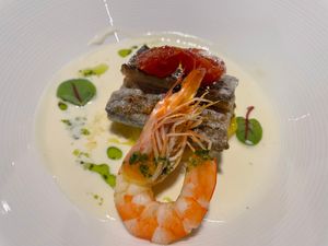 夕食はフレンチのコース料理。どれも皆美味しかったです。
