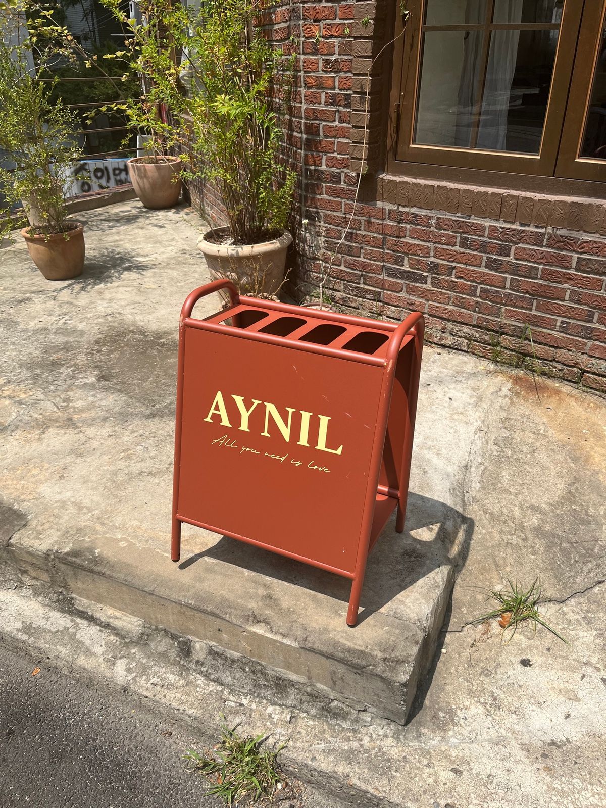 AYNL 🍓🧇

赤毛のアン モチーフのカフェ👒𓂂𓏸
｢失敗しても大丈夫｣...