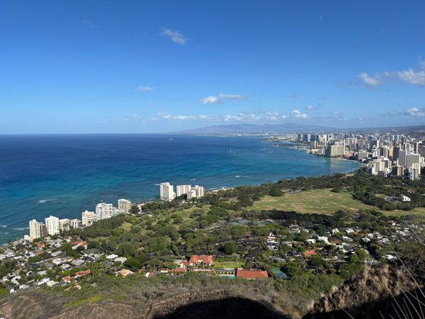 アメリカ(米国)・ホノルル「ハワイ大家族旅行」の写真：3日目はダイヤモンドヘッド登山。30分ほ...