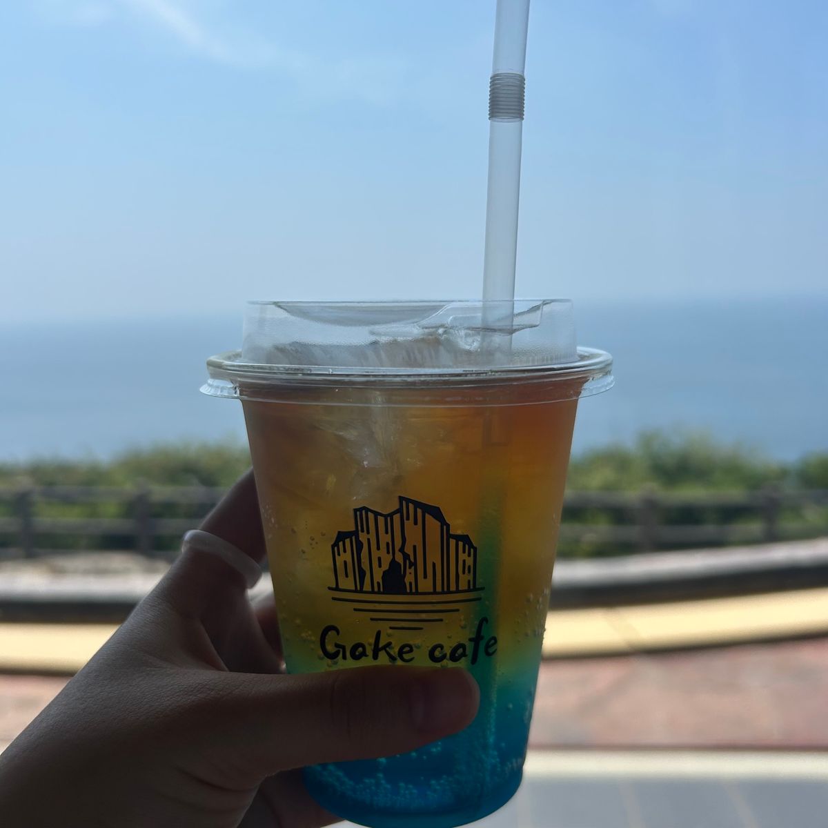 おいしいものを食べて飲んで。
久しぶりのバイキングに、たらふく食べて大満足