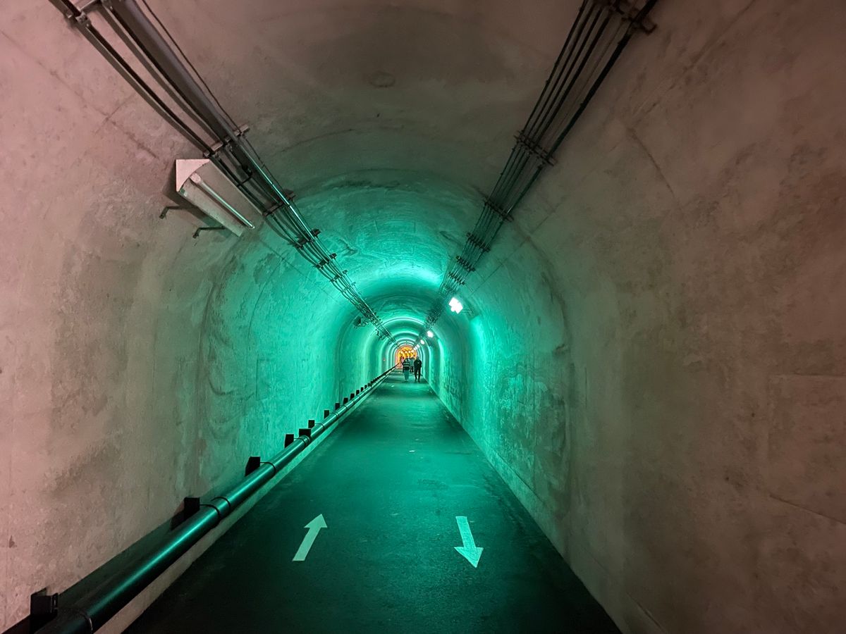 二日目は映えスポットの清津峡トンネルへ。トンネルの中はひんやりして気持ち良...