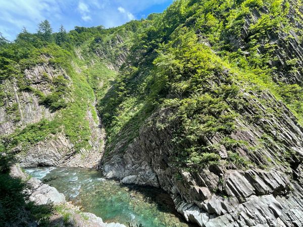 日本・新潟県「越後湯沢・温泉とプチハイキング」の写真：展望台から見る渓谷も綺麗でした。