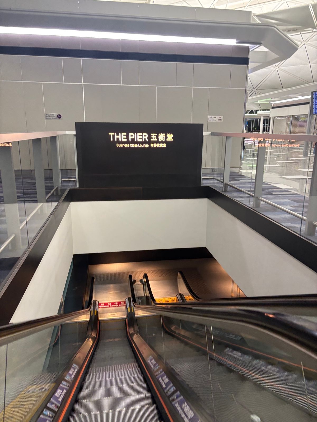 キャセイ・パシフィック航空ビジネスラウンジ