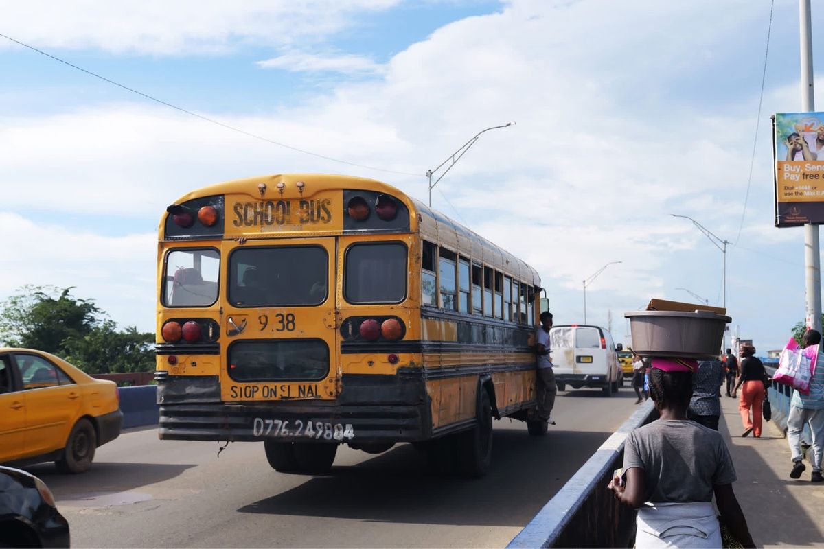 傘付きバイクが主流です
雨が多過ぎます