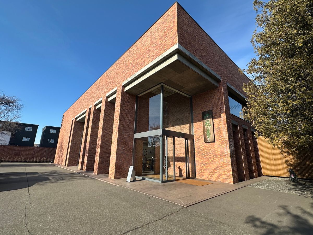 2回目の帯広
グルメざんまい
柳月スイートピア・ガーデン、六花亭 西三条店...