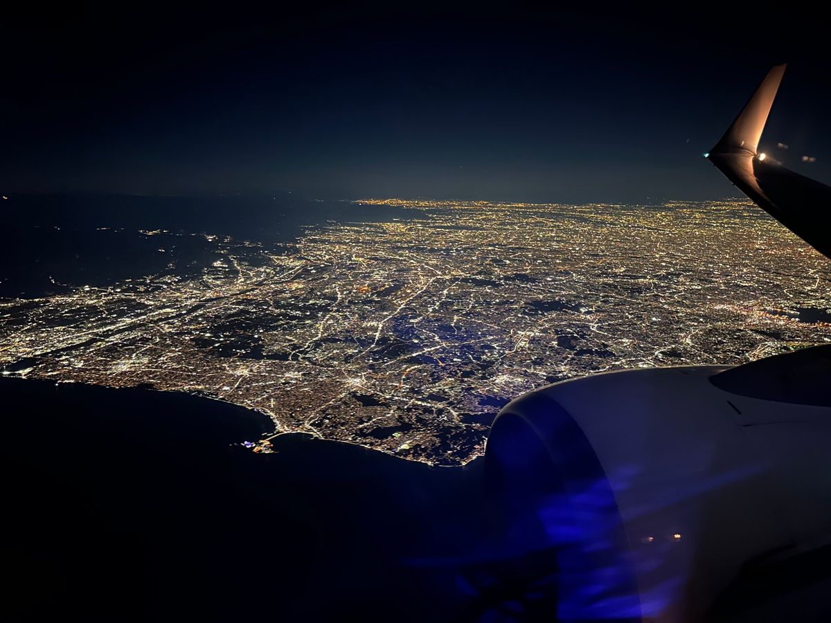 初日
安兵衛の屋台餃子とちくきゅう
高知へは夜移動、ホテルはサウナあり