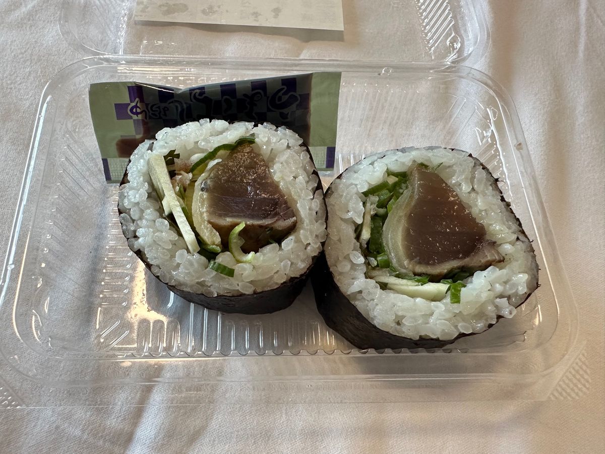 最終日
空港で最後の高知グルメ
次回で龍馬パスポートシルバー決定