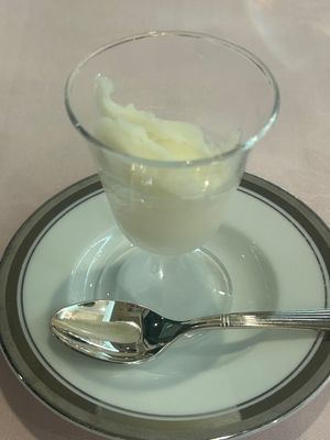 フレンチフルコースの続き。
どれもこれも美味しくて至福の時間でした❤️