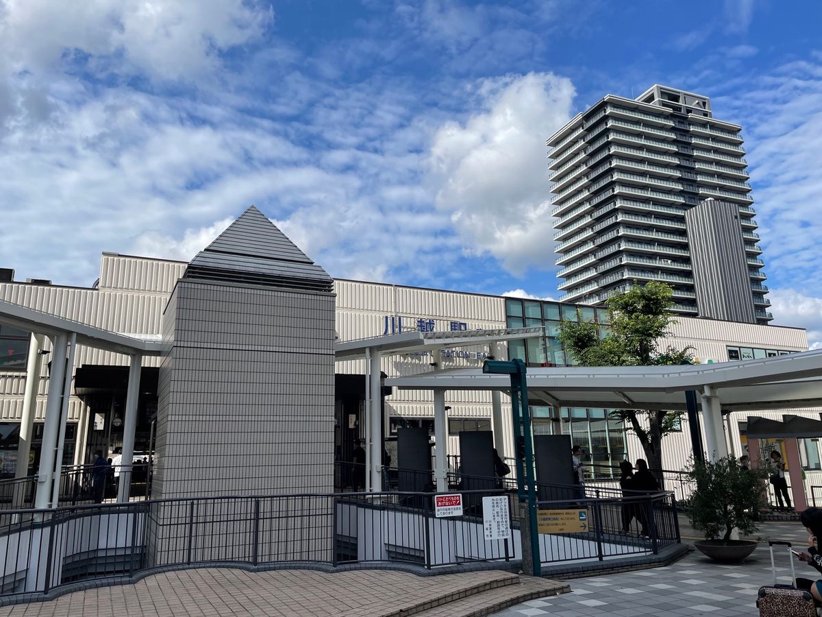 今回の起点は川越。駅前からバスに乗って伊佐沼へ。