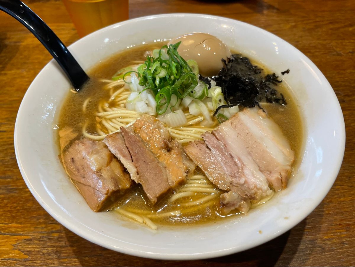 バードウォッチングを終えて、この日のお昼はバス停近くにあるラーメン屋「中村...