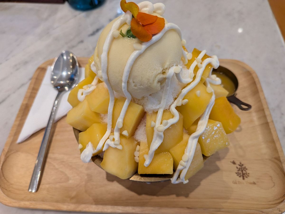 TMSホテルロビー、マンゴーかき氷、朝食