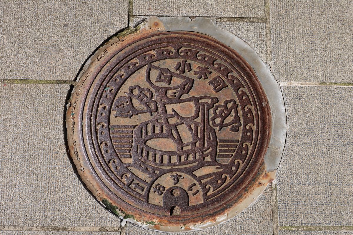 5日目（佐渡4日目）
朝から宿根木のまちを歩く。
矢島のたらい舟に乗ってみた。