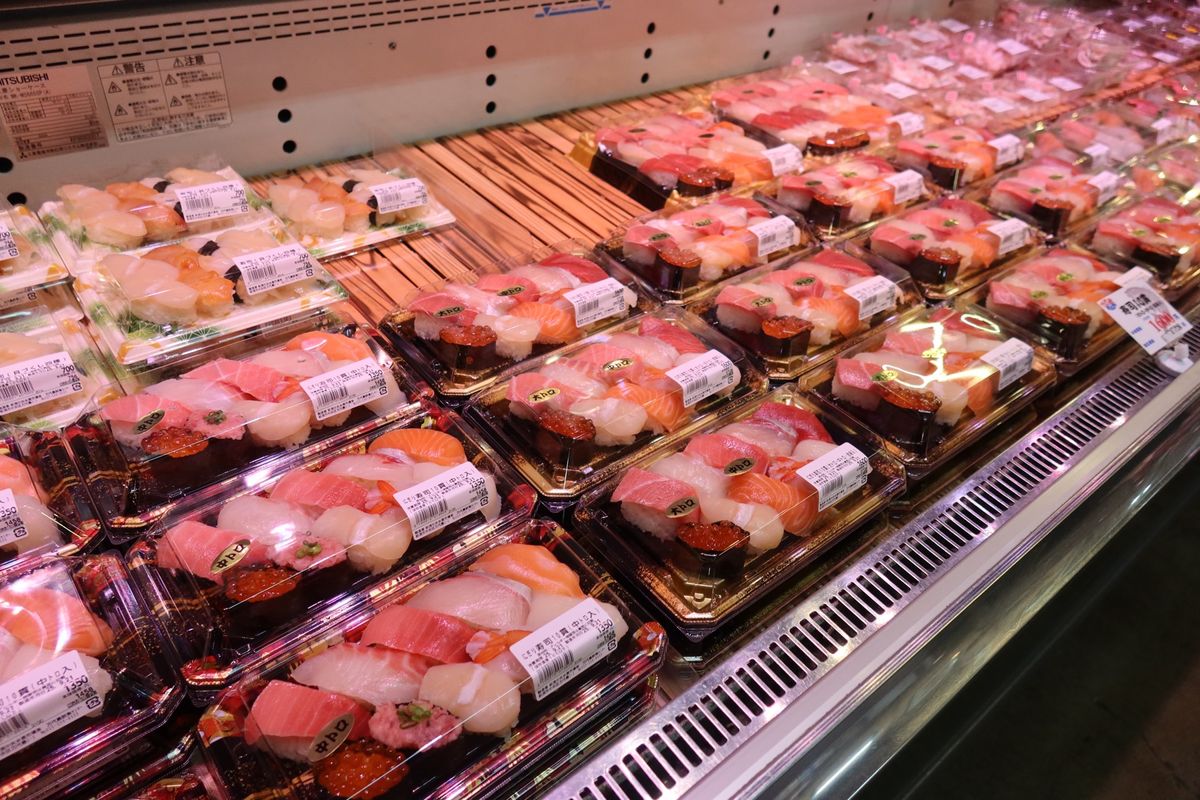 佐渡島へ行ってきました🚢
17時小樽発新潟行のフェリーに乗船。
小樽港から...