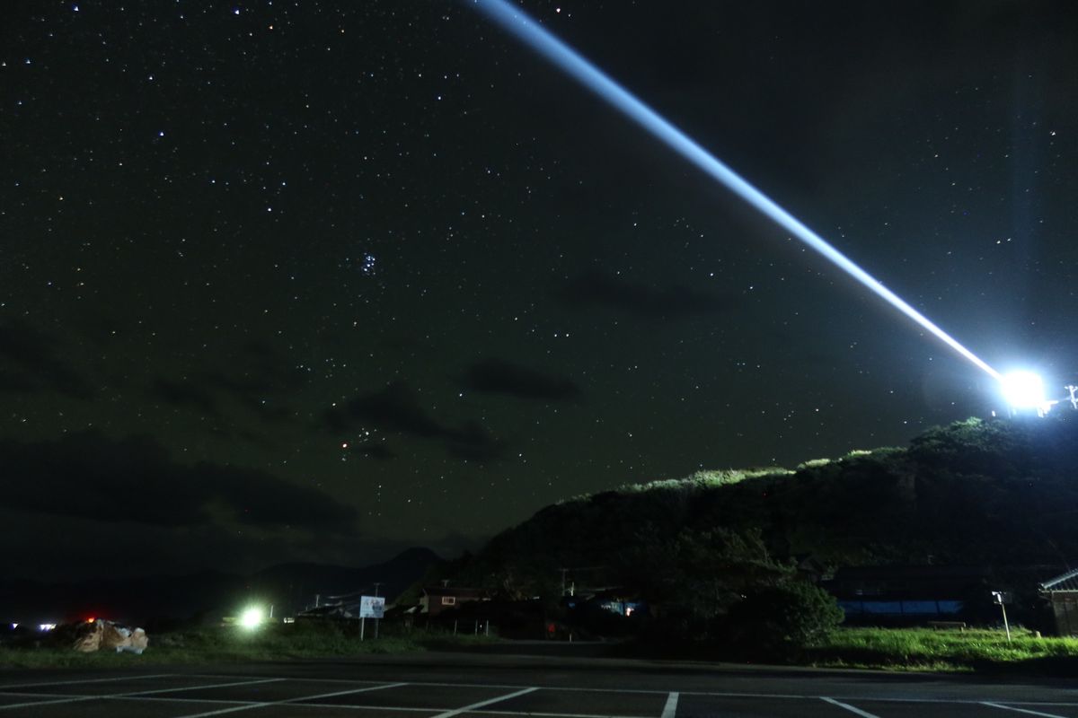 1日目は入崎キャンプ場で車中泊。
とりあえず釣った魚はお刺身に^^
満点の...