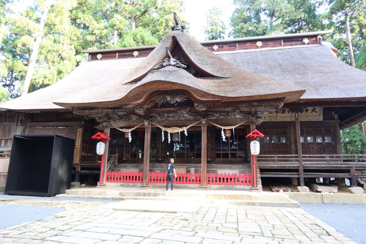 8日目
早朝から熊野大社へ。御朱印は後日郵送でいただいた。