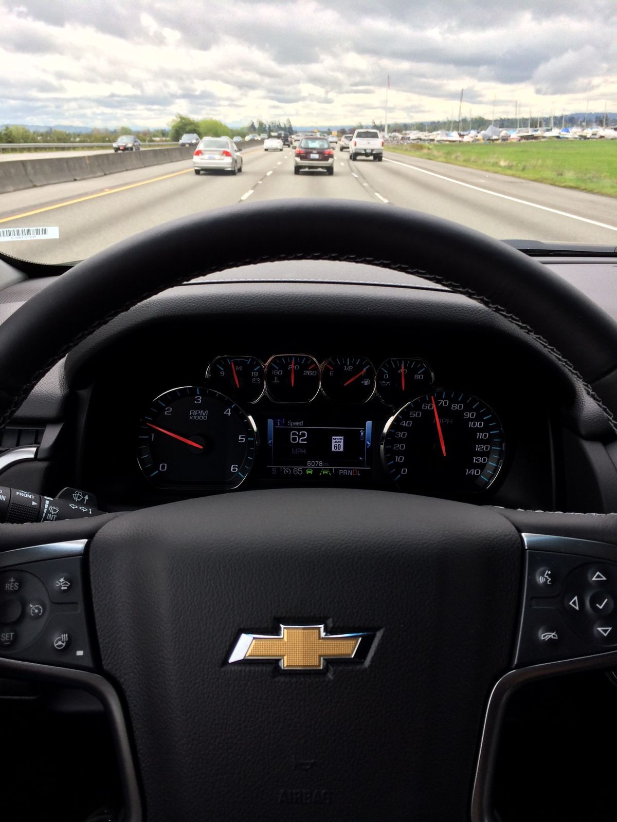 車でのアメリカからの入国。
あれ？駐在が終わって自分は今保険に入ってないの...