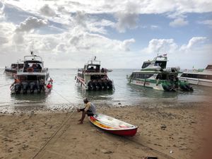 米と麺文化の国は好きです！
バリ島のお酒もありますが、買う場所は選んだ方が...