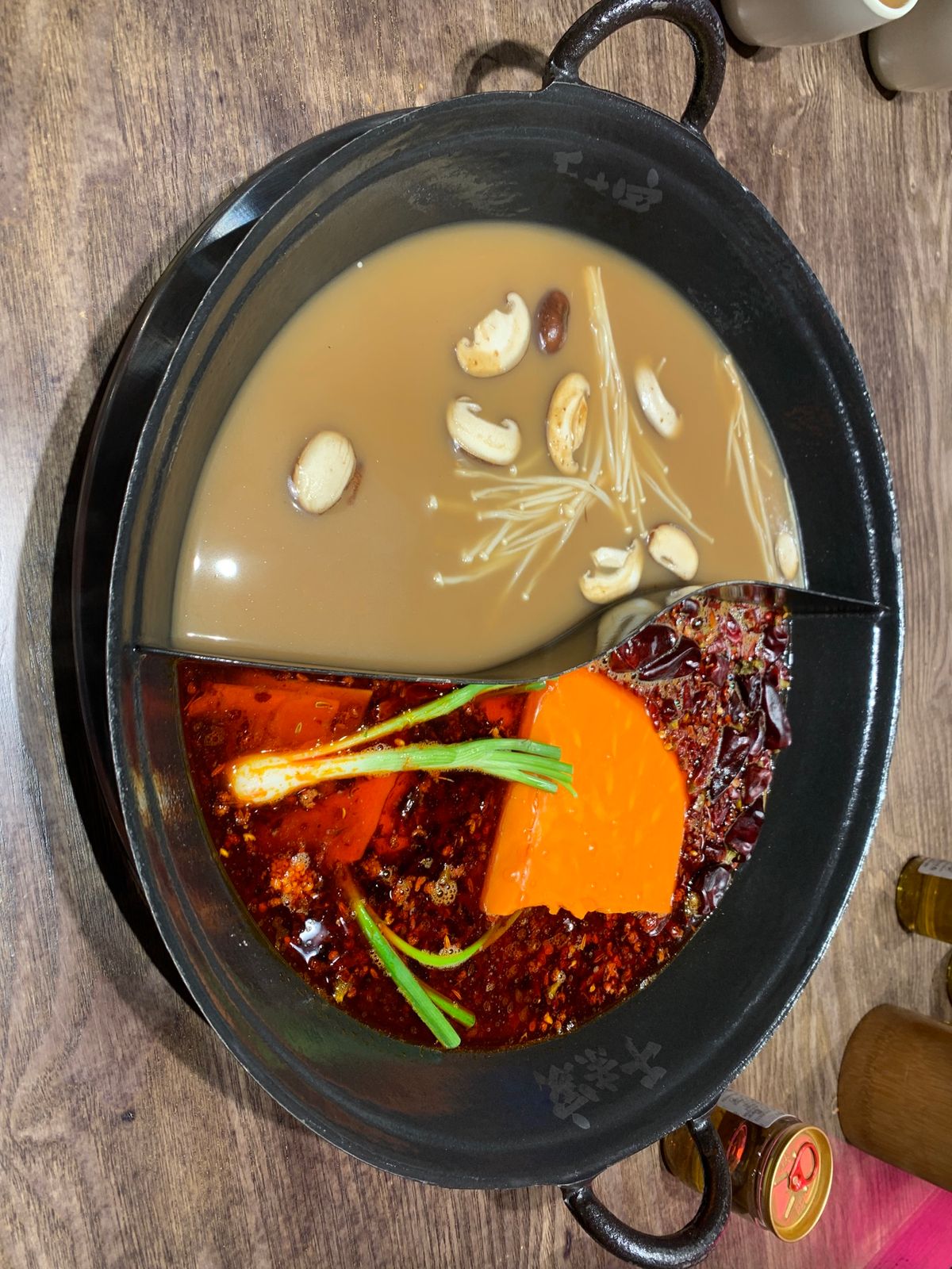 シラチャで火鍋