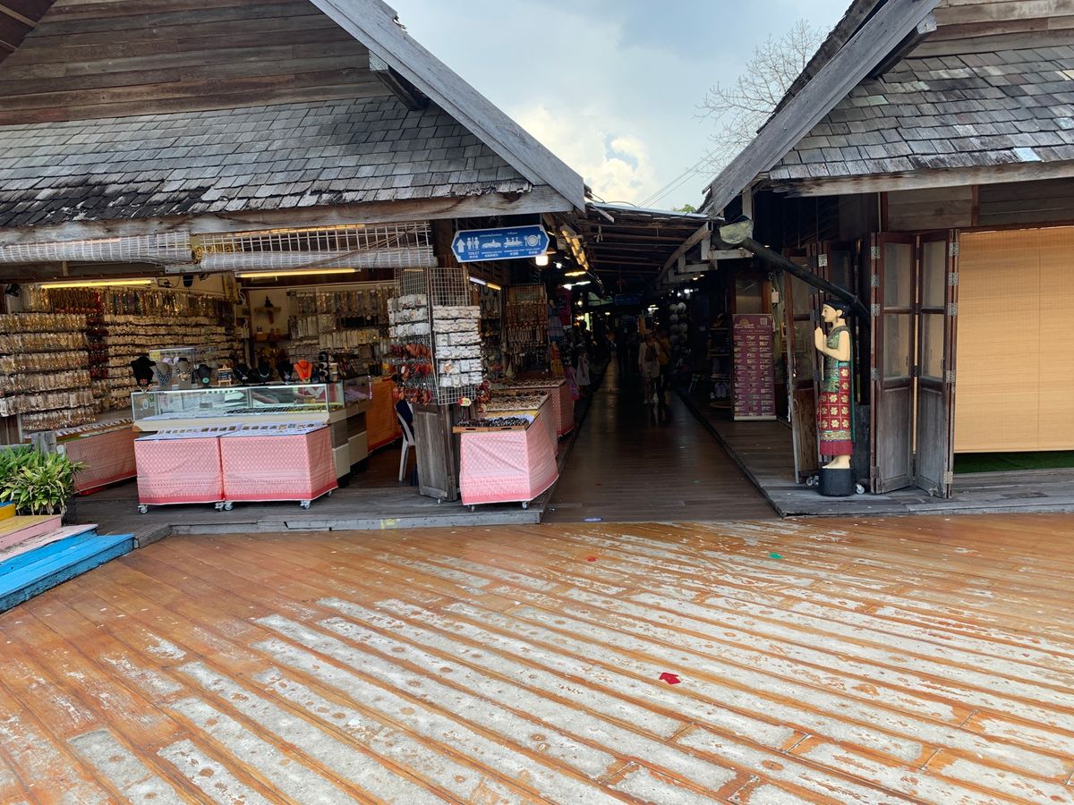 パタヤ水上マーケット