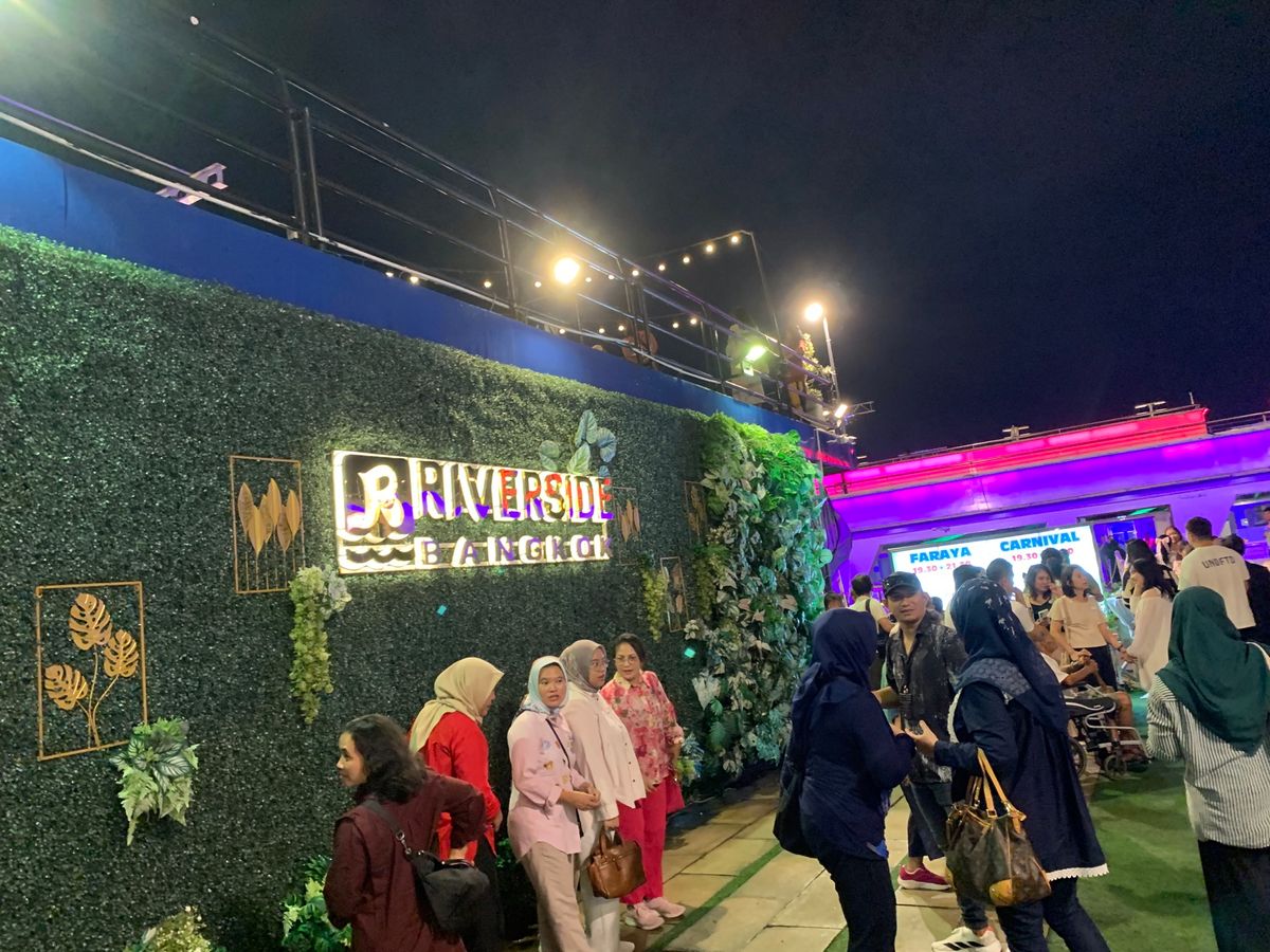 水上クルージング