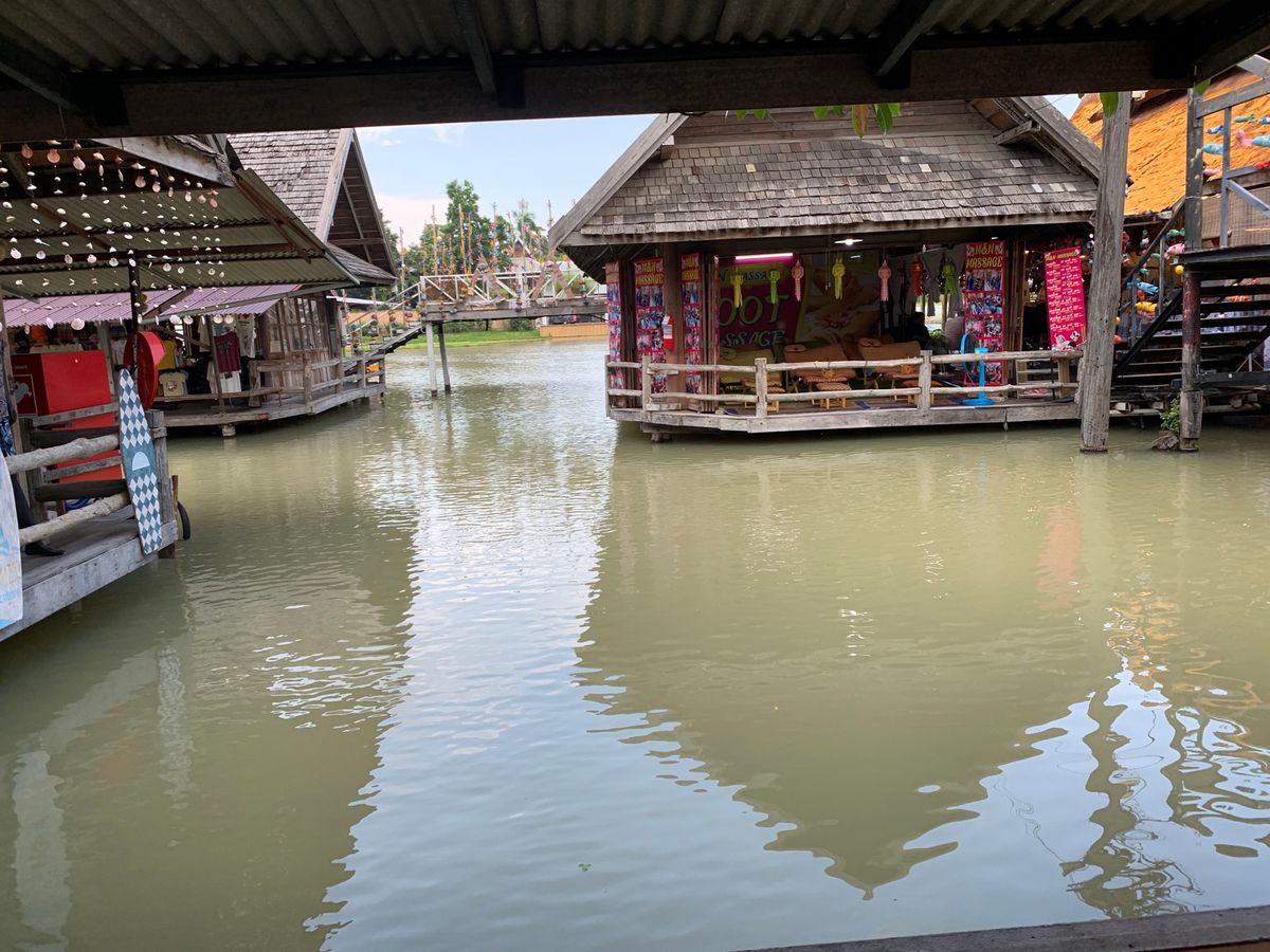 パタヤ水上マーケット