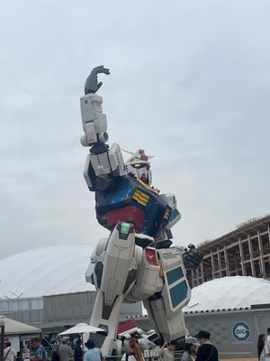 どこも人がいっぱい